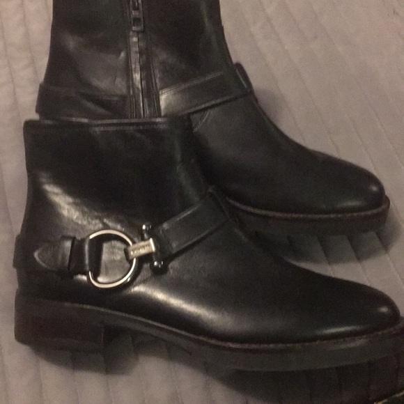 Coach Boots - Picture 1 of 1